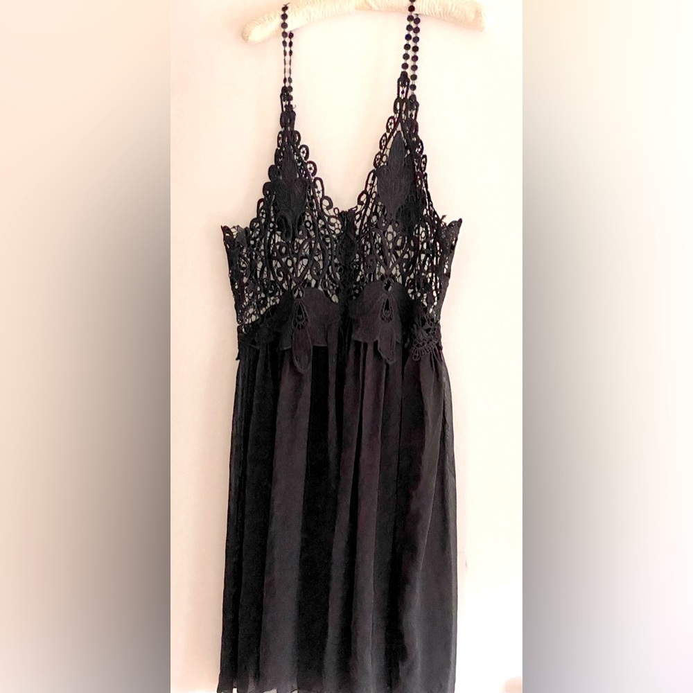 lace overlay top/dress